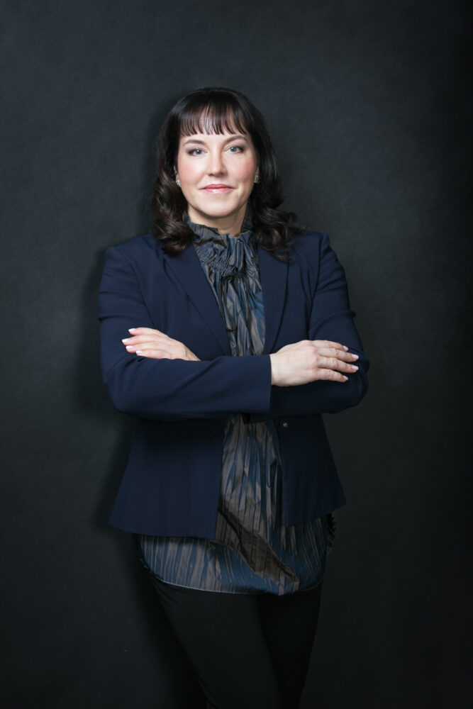 Vuoden asiantuntija palveluksessanne!